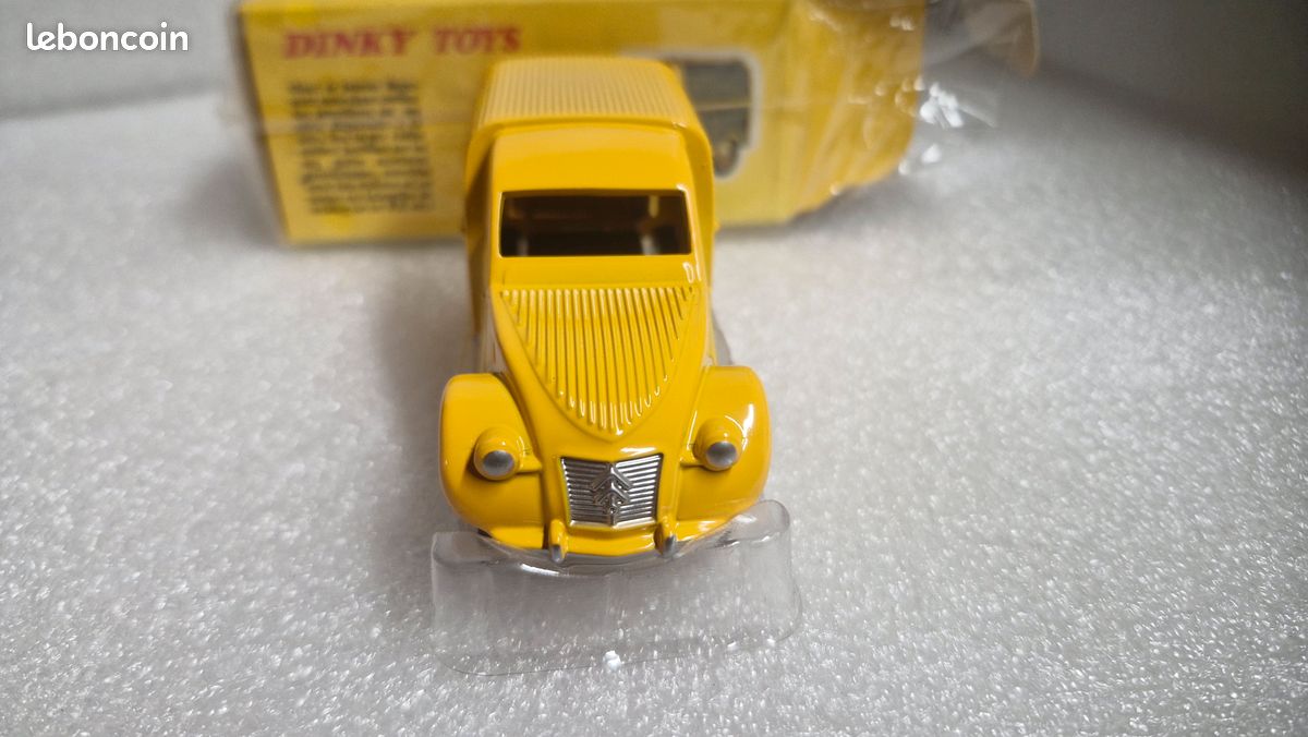 ② Dinky Atlas _ Fourgonnette Citroën 2CV P&T Poste _ref. 560 - Modelauto's | 1:43