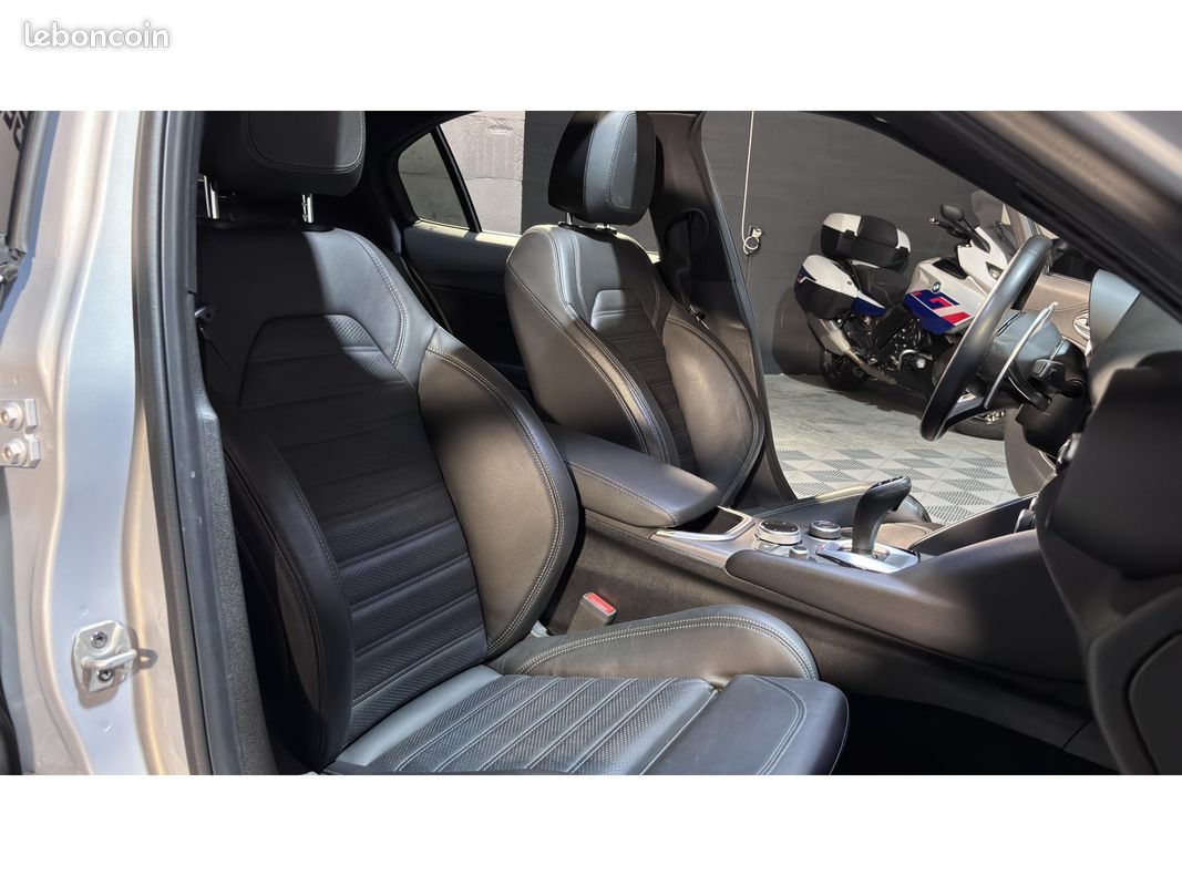 ALFA ROMEO GIULIA 2.2 D 190ch BVA - Gris Lunaire - 1ère Main (image 11)