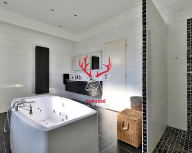 Maison 695 000 € - 146 m²
