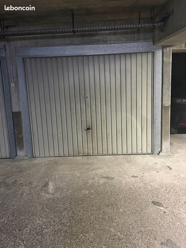Location box fermé parking souterrain La Barre Ormesson (image 2)