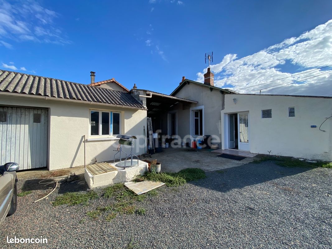 Maison 3 pièces 55 m² · à Thouars · 55 m² · 61 000 €