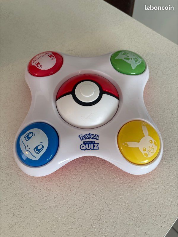 BANDAI Pokémon Dresseur Quiz Jeu électronique interactif - Parle français | Jeux BANDAI Pokémon Dresseur Quiz Jeu électronique interactif - Parle français | Jeux