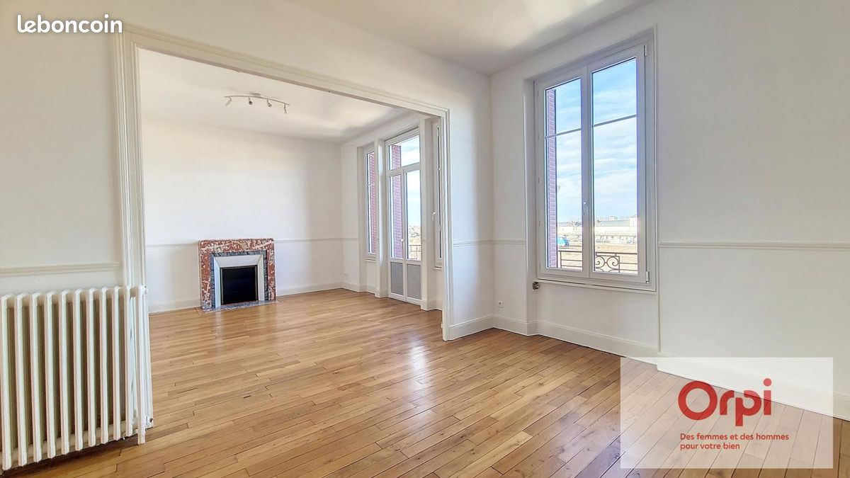 Appartement 3 pièces 86 m² · à Montluçon · 86 m² · 555 €