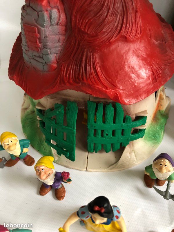 Maison et personnage de blanche neige et les 7 nains Bully Made in Germany (image 2)