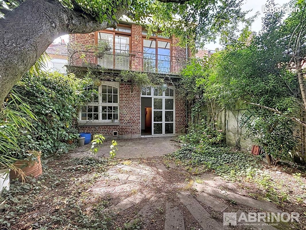 Maison 8 pièces 194 m² · à Lille · 194 m² · 478 400 €