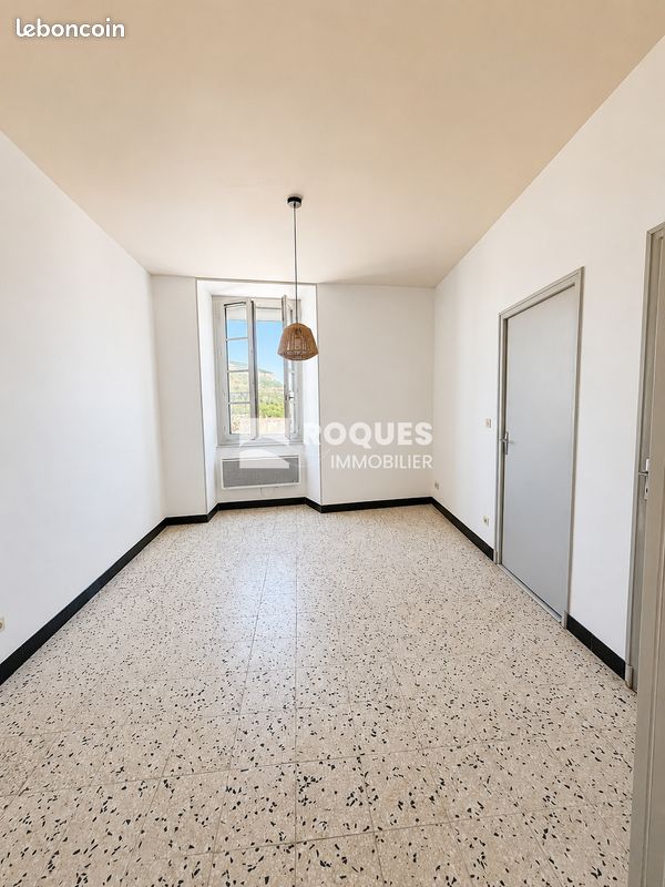 Appartement 2 pièces 49 m² · à Millau · 49 m² · 470 €