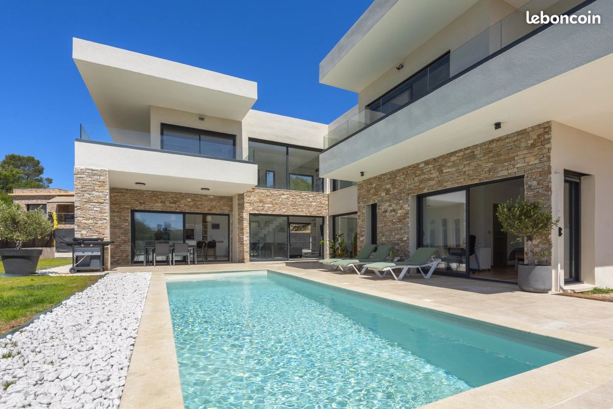 Maison 8 pièces 235 m² · à Saint-Raphaël · 235 m² · 1 680 000 €