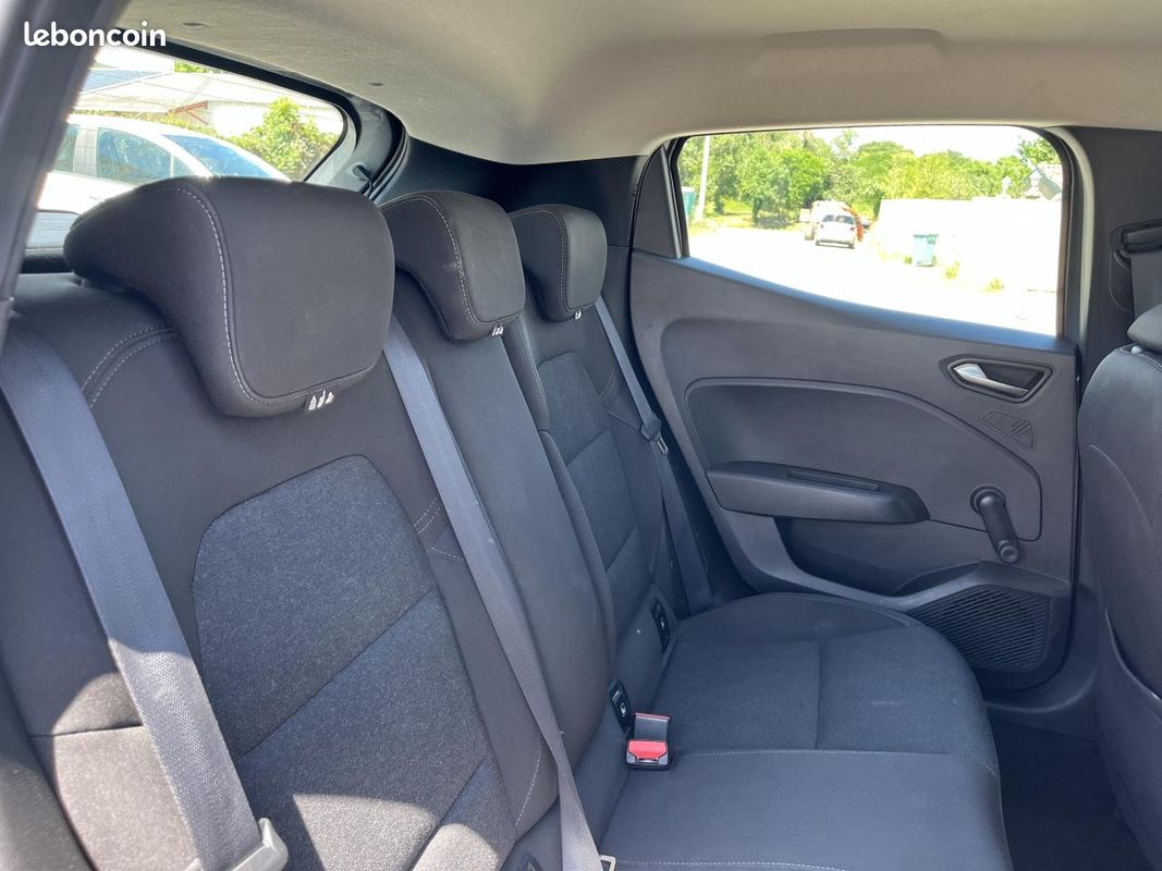 RENAULT CLIO V (5) Equilibre (CARPLAY SANS FIL) 1.0 Tce - 90 BERLINE PHASE 1 (image 22)
