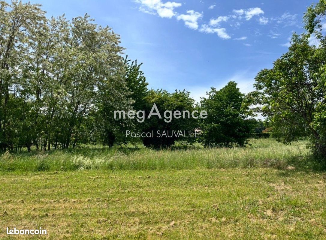 Terrain 3410 m² LA DOUZE (image 1)