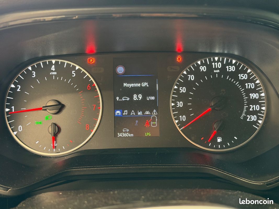 Renault CLIO V 5 Portes 1.0 TCe 100Ch GPL Business Edition - 2EME MAIN / CARPLAY / RADAR DE RECUL / CLIMATISATION AUTOMATIQUE (image 16)