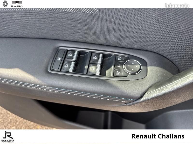 Renault Captur 1.6 E-Tech full hybrid 145ch esprit Alpine (image 17)