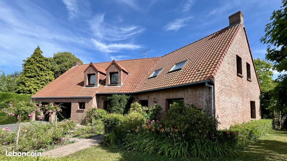 Maison 7 pièces 220 m² · à Ennevelin · 220 m² · 575 000 €