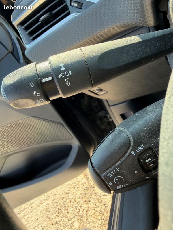 Peugeot 2008 1.6 bluehdi 100ch active - camera de recul - bluetooth - climatisation (image 23)