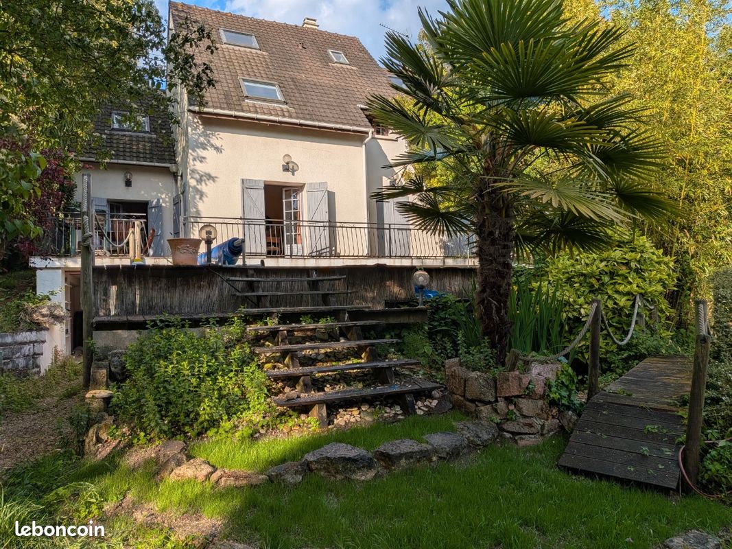 Maison 11 pièces 210 m² · à Triel-sur-Seine · 210 m² · 640 000 €