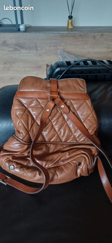 MASSIMO DUTTI Sac à dos, Cuir de mouton, Fabriqué en Espagne, Parfait état (image 6)