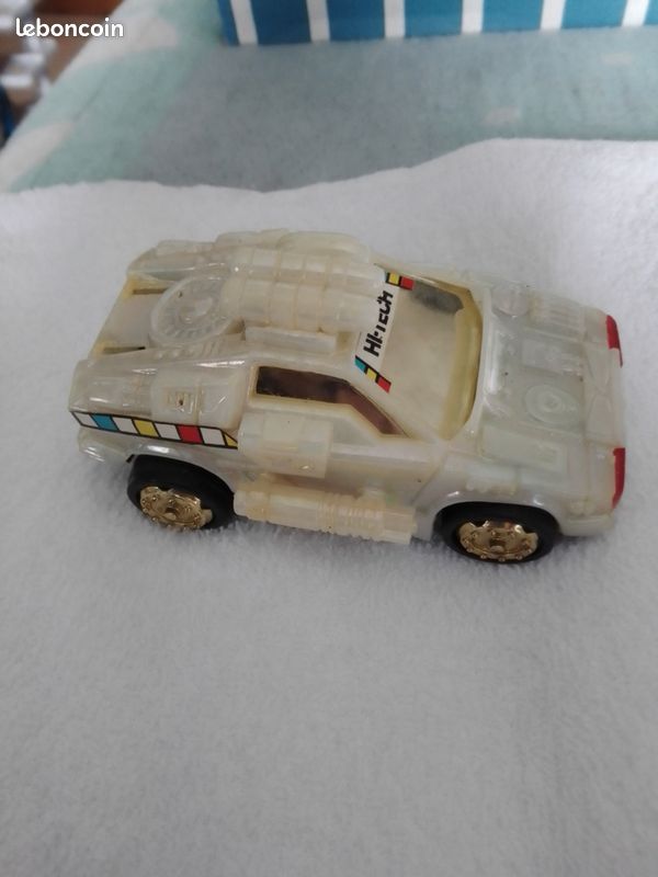 Superbe voiture a activer roule seule (image 3)