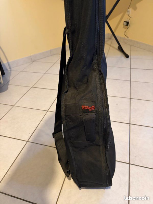 Guitare sèche fender (image 2)