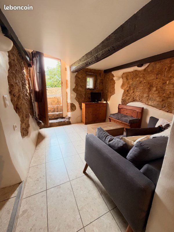 Appartement 2 pièces 30 m² · à Tourrettes · 30 m² · 550 €/mois