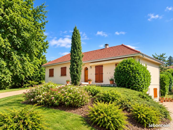 Maison 6 pièces 131 m² · à Creuzier-le-Vieux · 131 m² · 325 500 €