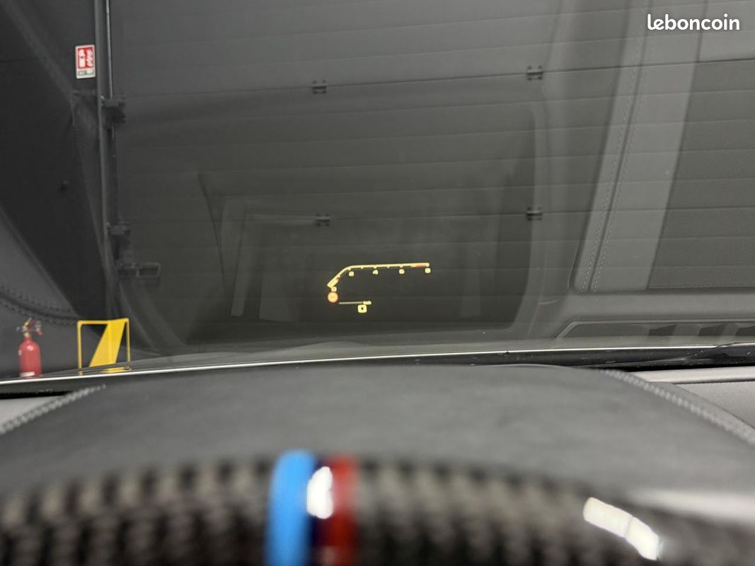 BMW M8 Compétition V8 4.4 625 cv Coupé xDrive - PACK CARBONE / LASER / CERAMIQUES / HARMAN KARDON / HUD (image 25)