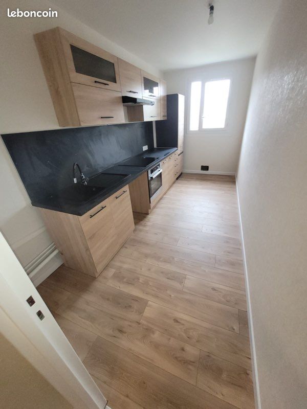 Appartement 3 pièces 68 m² · à Laval · 68 m² · 820 €