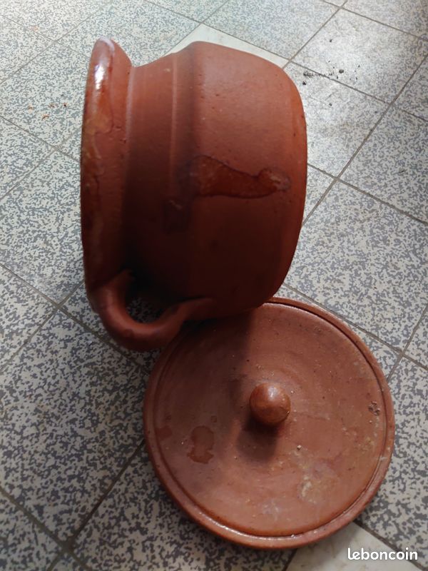 Cocotte artisanale traditionnelle ancienne Pot bombé en terre cuite à couvercle pour service ou cuisson au four (image 10)