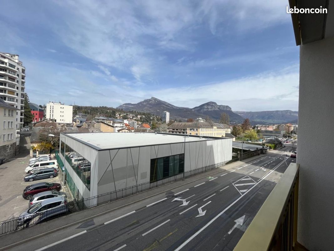 Appartement 2 pièces 48 m² · à Chambéry · 48 m² · 616 €