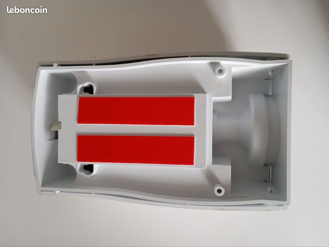 Distributeur de savon liquide ou de désinfectant (image 4)