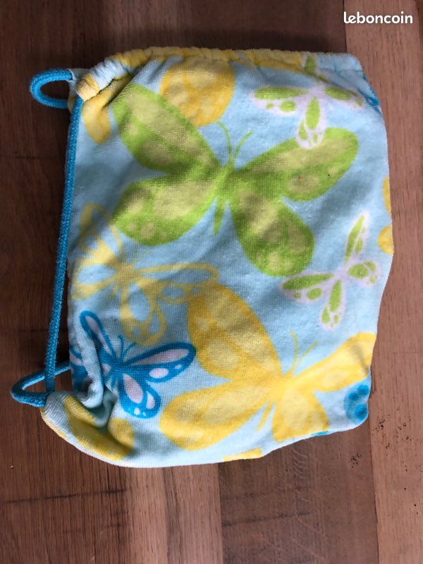 Serviette de plage enfant avec sac Linge de maison