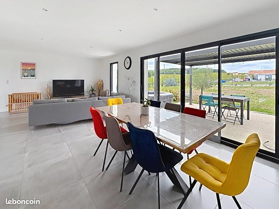 Maison 5 pièces 128 m² · à Jonzac · 128 m² · 299 990 €