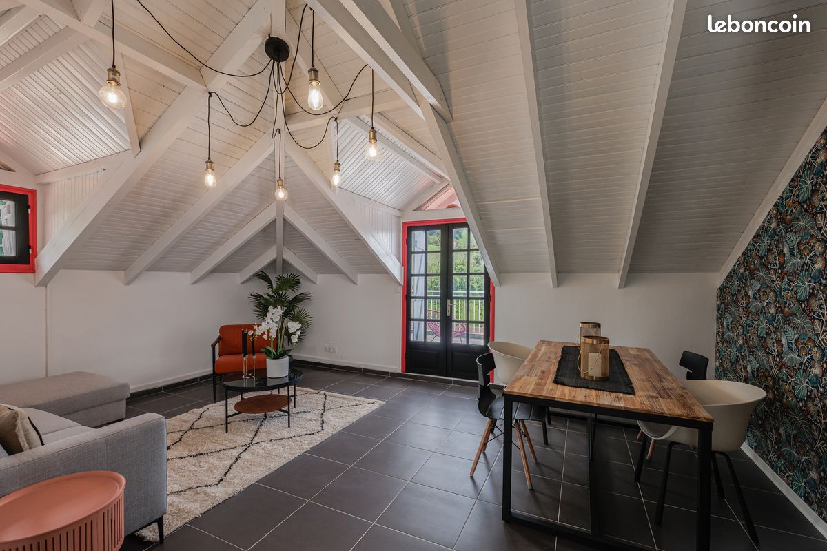Appartement 4 pièces 124 m² · à Gourbeyre · 124 m² · 1 350 €