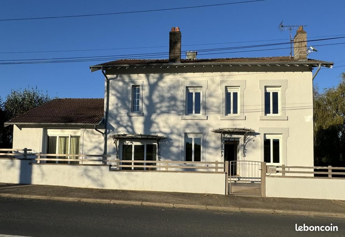 Maison 9 pièces 200 m² · à Montigny · 200 m² · 225 000 €