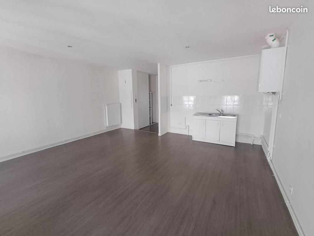 Appartement 3 pièces 69 m² · à Saint-Étienne · 69 m² · 486 €/mois
