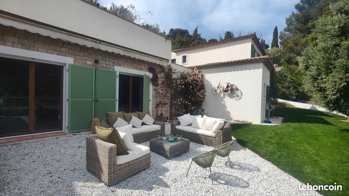 Maison 6 pièces 250 m² · à La Turbie · 250 m² · 1 800 000 €