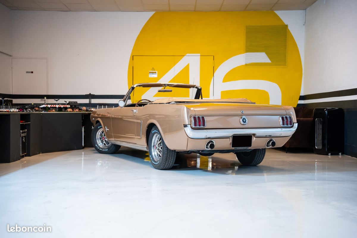 Ford Mustang Cabriolet K-Code (image 2)