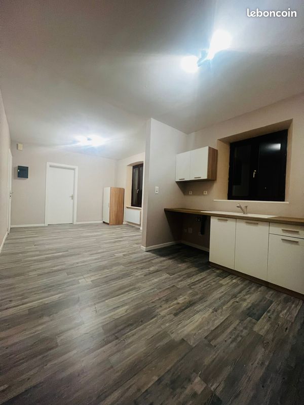 Appartement 2 pièces 65 m² · à Le Thillot · 65 m² · 450 €