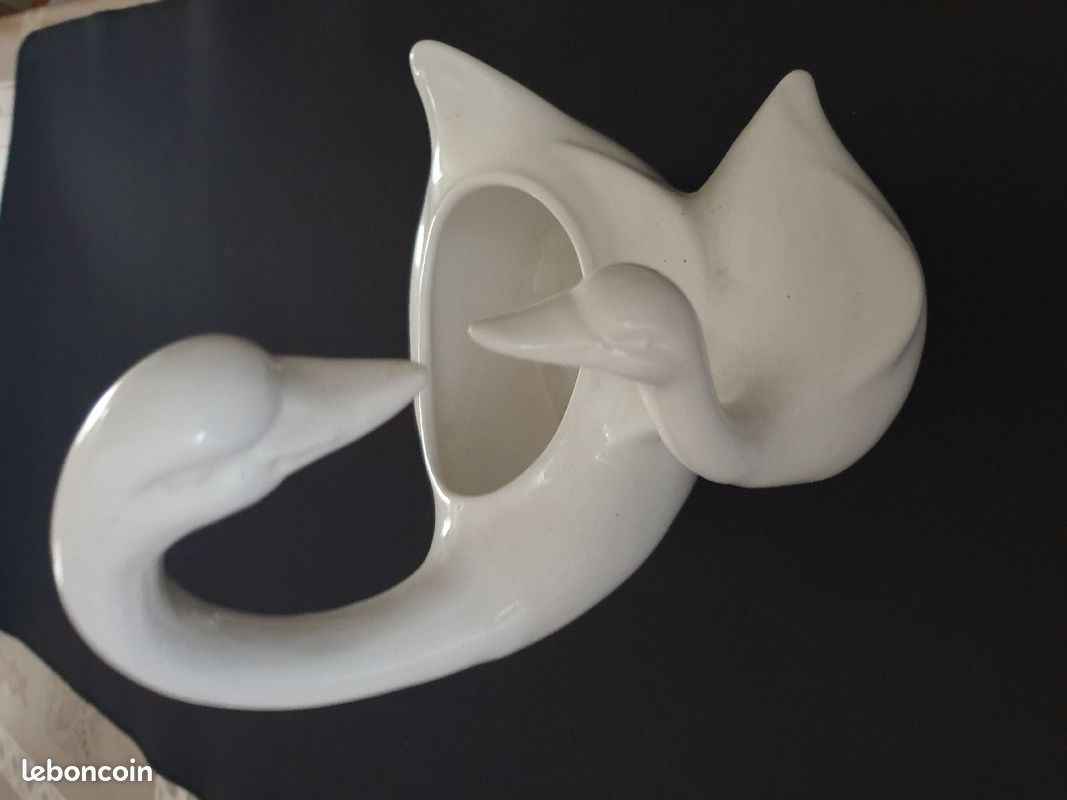 Cygne en porcelaine (image 1)
