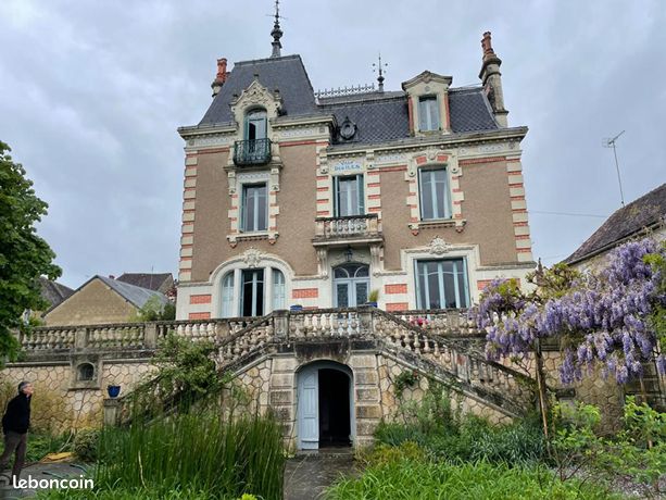 Maison 11 pièces 218 m²