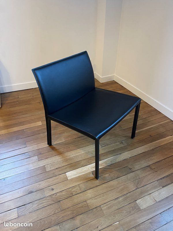 Fauteuil design cuir noir BO Concept (image 1)