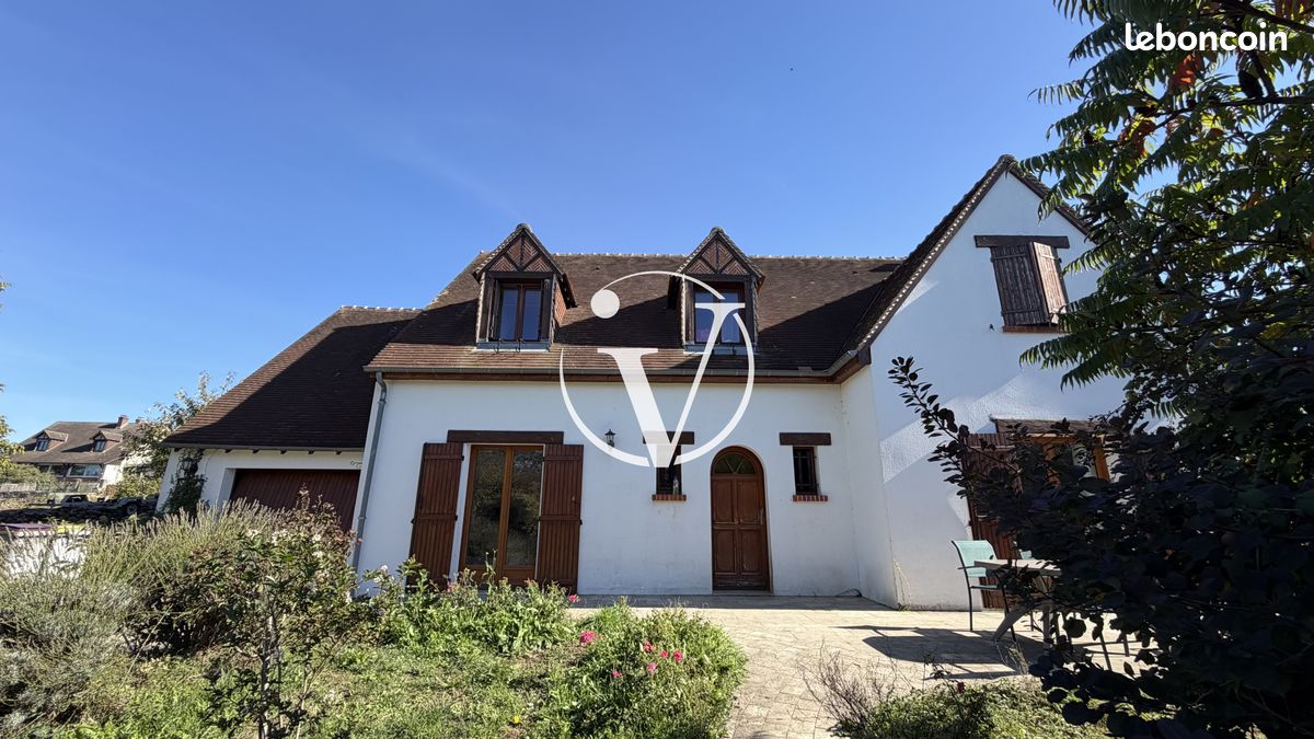 Maison 5 pièces 159 m² · à Thoré-la-Rochette · 159 m² · 928 €/mois