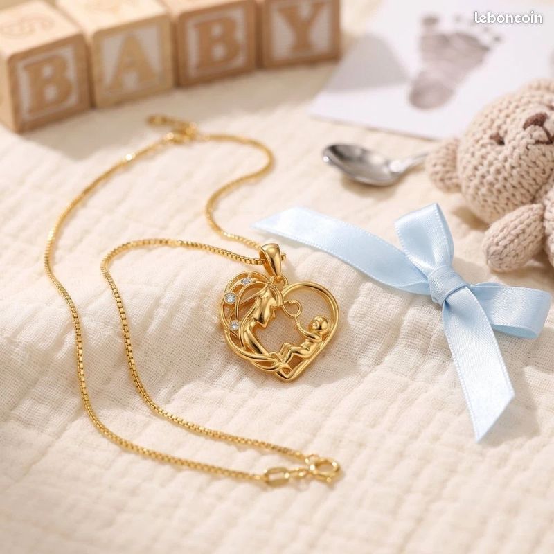 Collier pendentif (image 1)