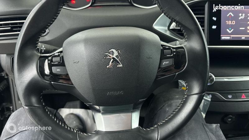 Peugeot 308 1.5 BlueHDi 100ch S&S Style (image 25)