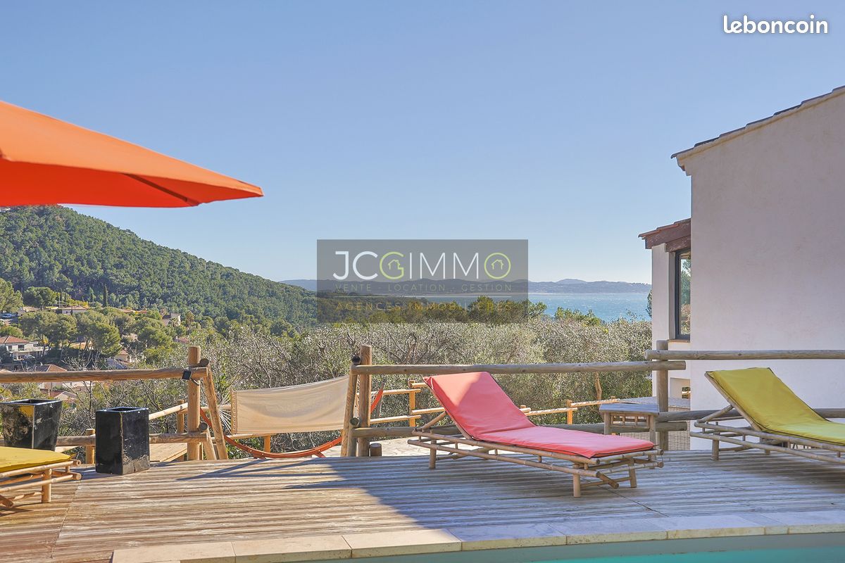 Maison 7 pièces 183 m² · à Carqueiranne · 183 m² · 1 395 000 €