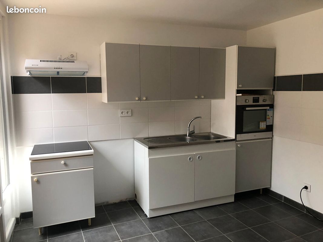 Maison 3 pièces 72 m² · à Issoudun · 72 m² · 553 €/mois