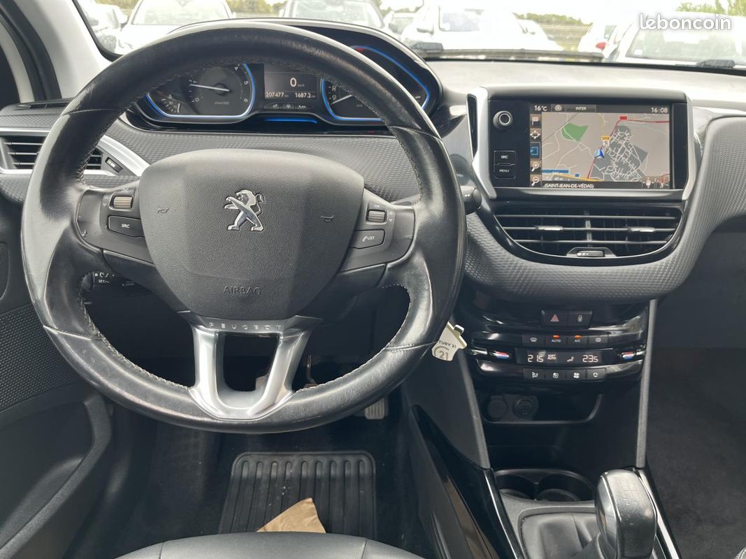 PEUGEOT 2008 1.6 e-HDi 92 CV Allure 1ERE MAIN/ CLIM AUTO / REGULATEUR /BLUETOOTH / RADAR (image 9)