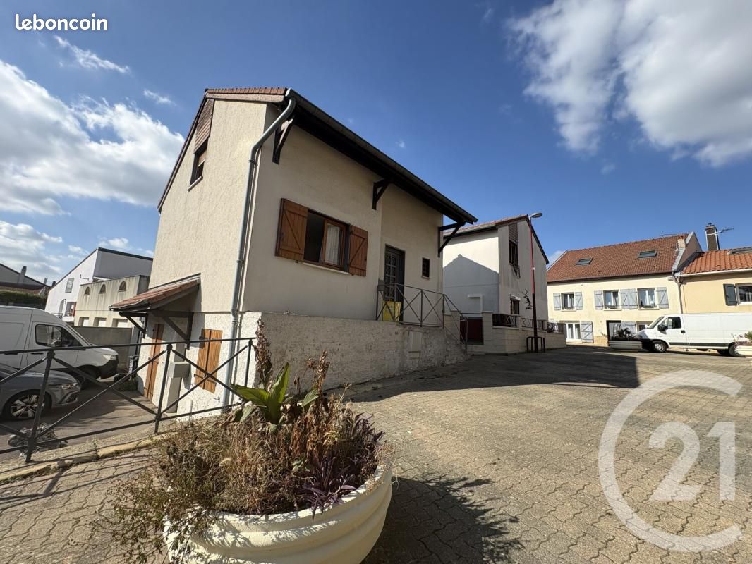 Maison 3 pièces 78 m² · à Amnéville · 78 m² · 990 €/mois