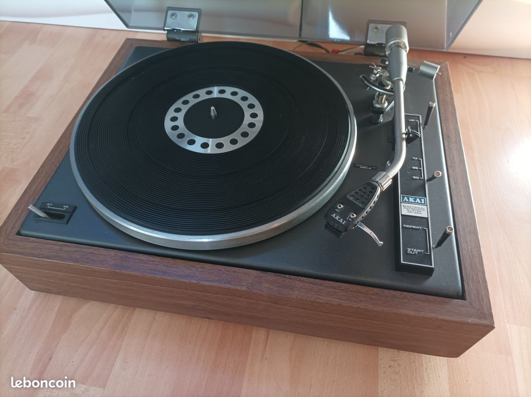 Platine Vinyle Akai AP-M459 - En L'état, Non Testée - Pour Restauration
