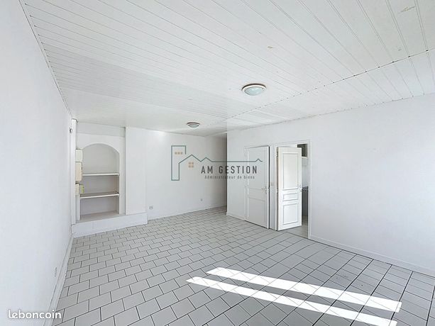 Studio 1 pièce 31 m²