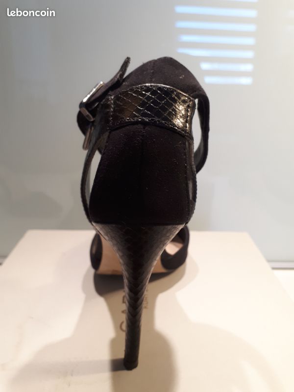 Escarpins KURT GEIGER noires (image 4)