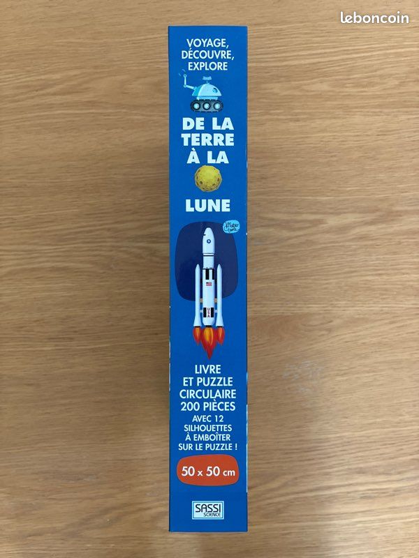 Livre et puzzle circulaire de 200 pièces « De la terre à la lune » (image 2)